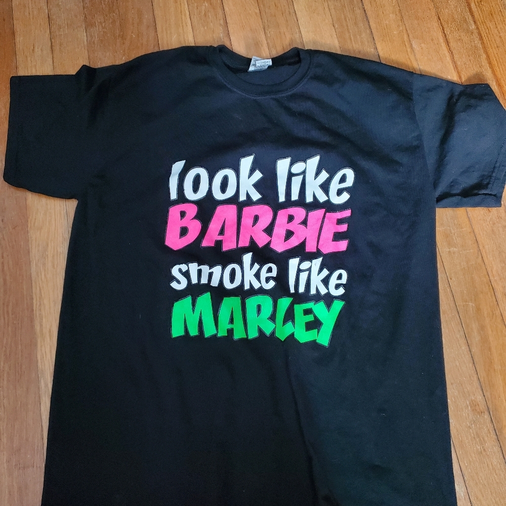 Womans tee